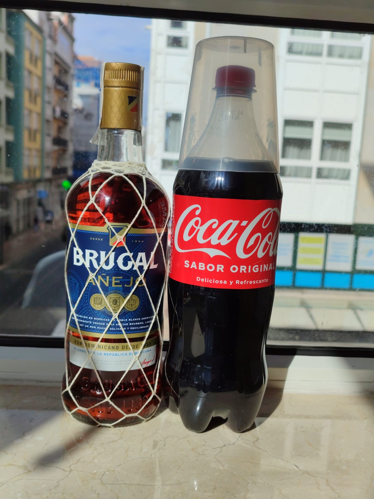 Pack Ron Brugal + Coca-Cola